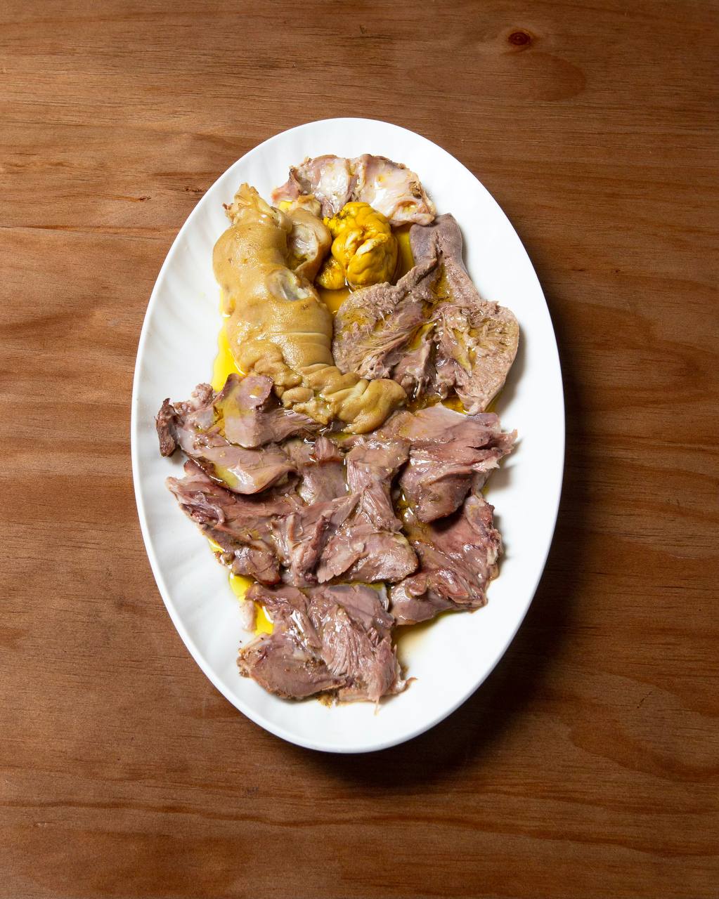 shahi plate kaleh pacheh in bareh sefid restaurant in richmondhill toronto