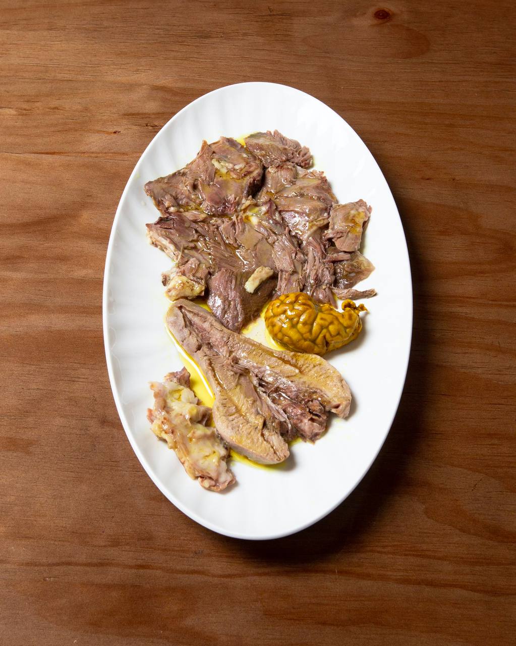 Mostofi plate kaleh pacheh in bareh sefid restaurant in richmondhill toronto